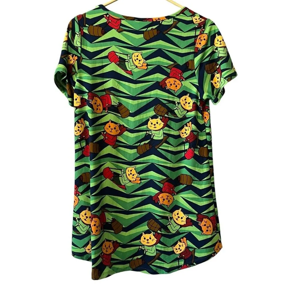 LuLaRoe T Shirt Large Green brown cat kitty kitten on sled Size Small Winter NWT - Image 2