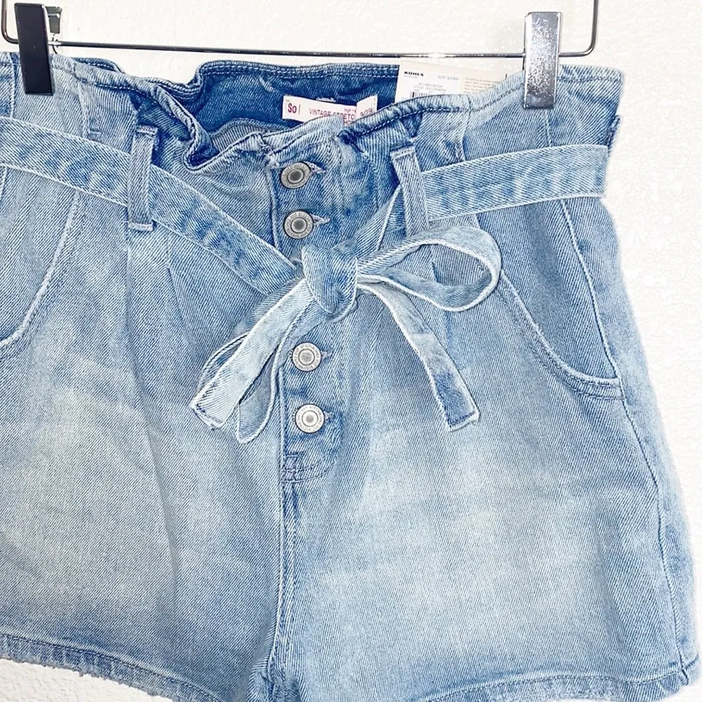 SO High Rise Vintage Stretch Light Wash Paperbag Mom Shorts - Image 2