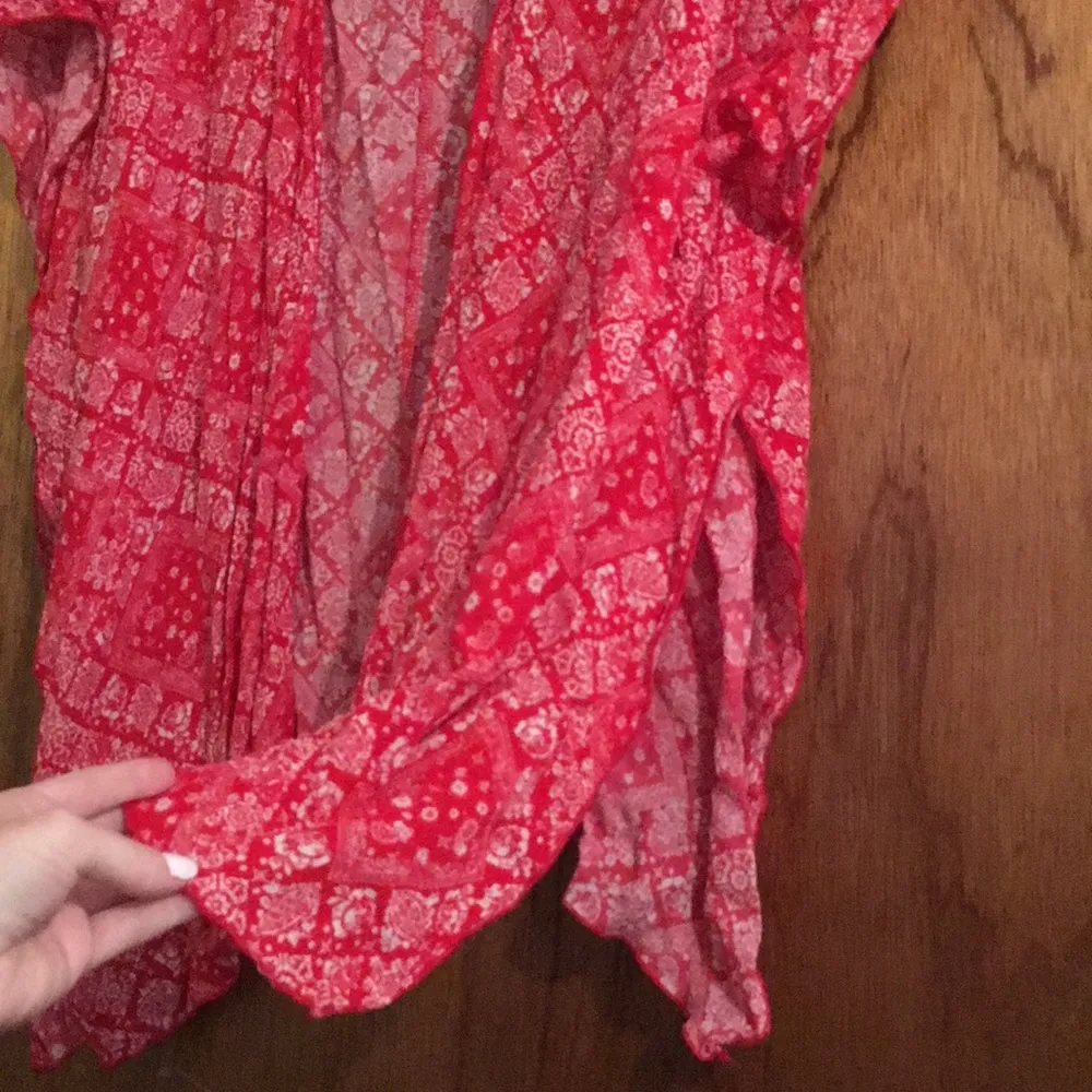 Julie's closet diamond floral red kimono cardigan - Image 2