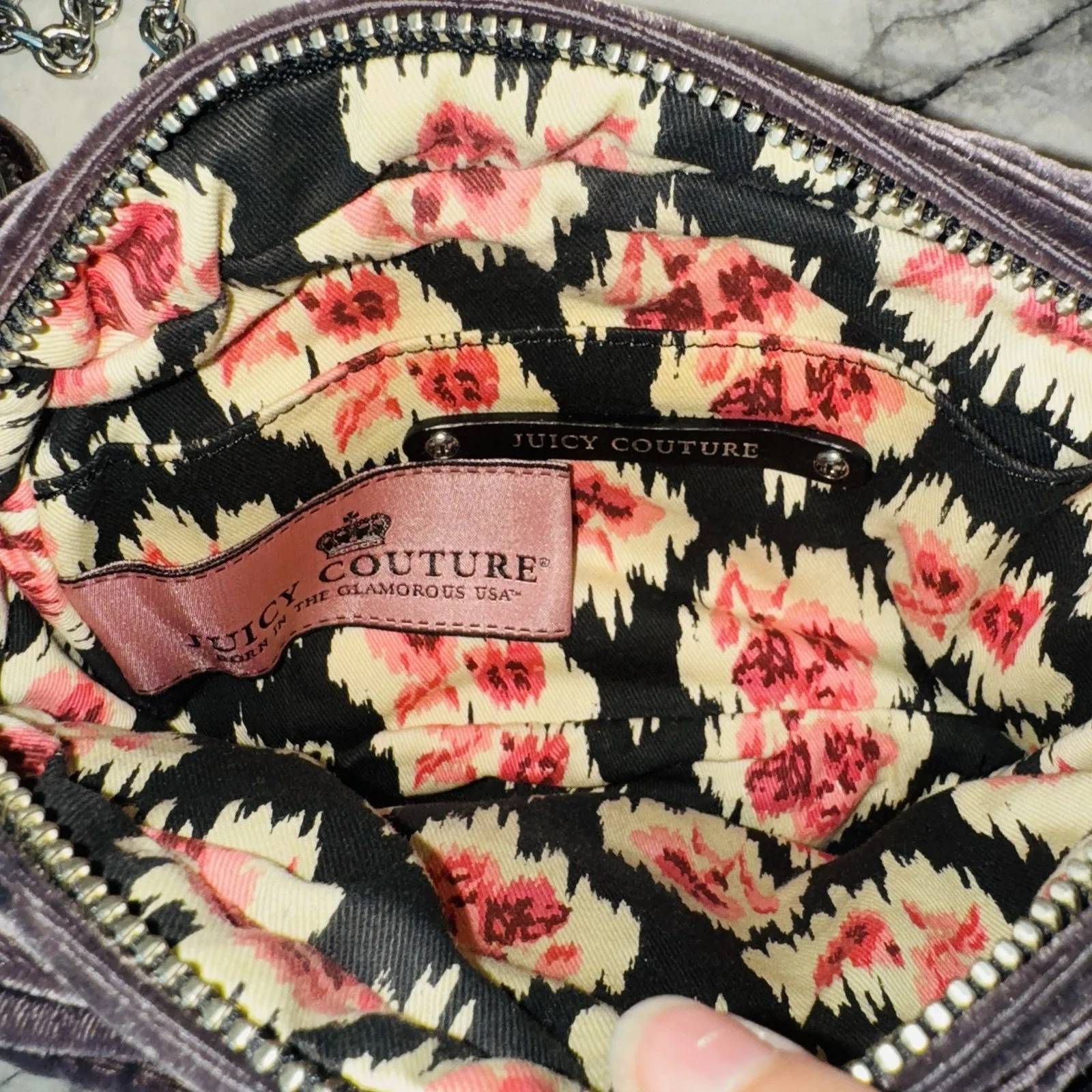 AUTH Y2K Vintage Juicy Couture Velvet Bow Crossbody Shoulder Bag Velour Grey - Image 10