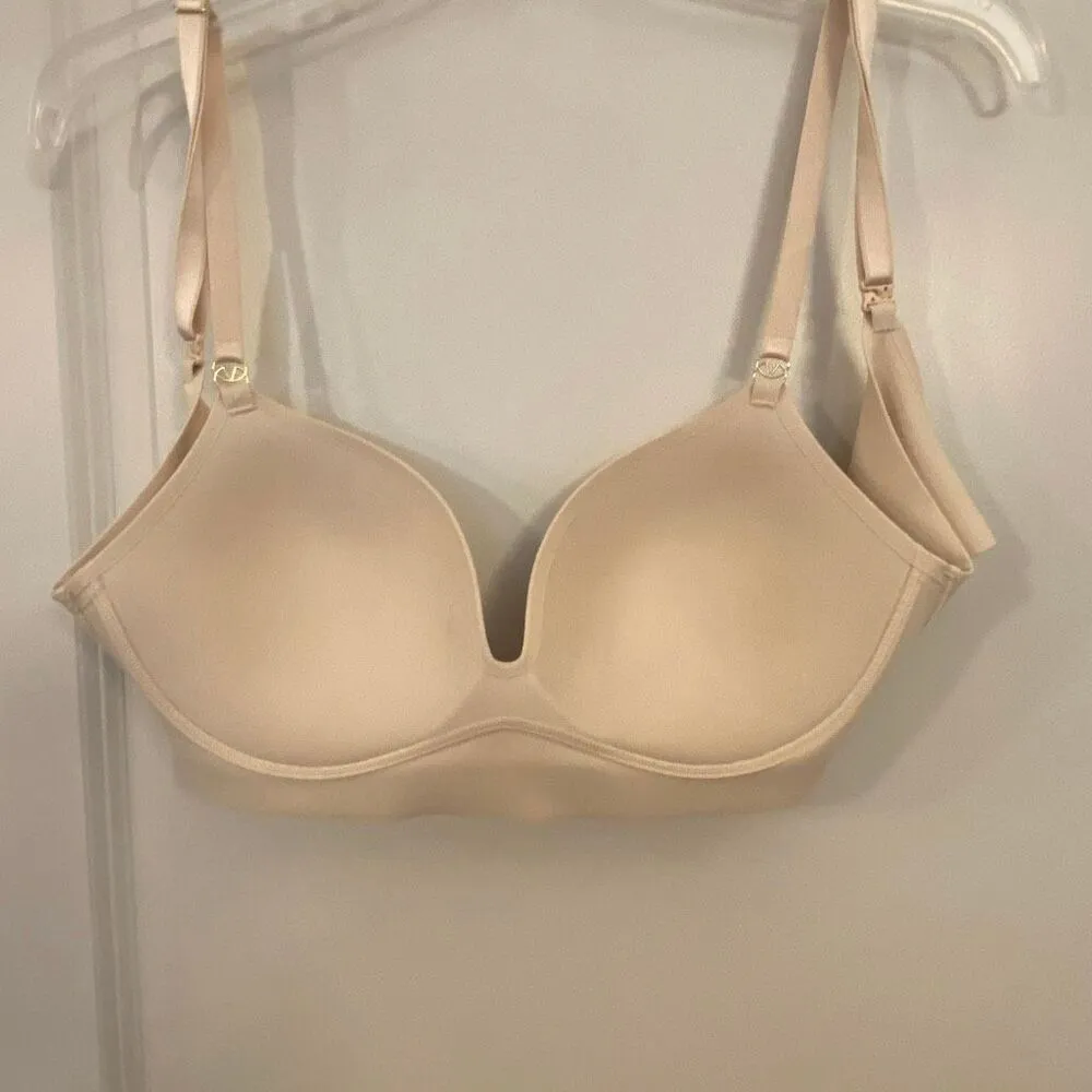 Victoria’s Secret bra padded no wire bra size 34D - Image 4