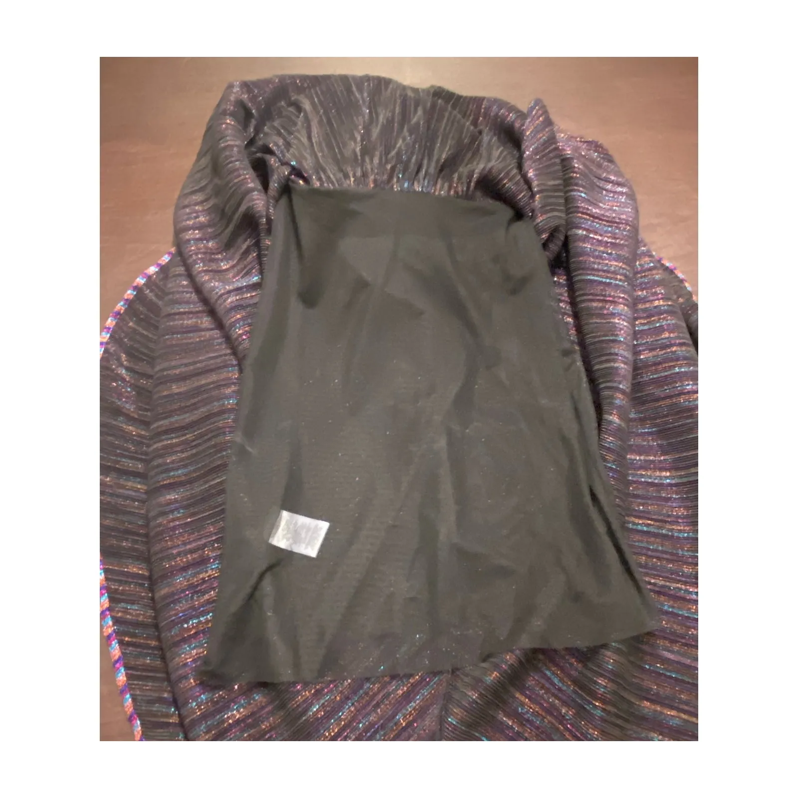 BCBG Holiday Party Dress Metallic Rainbow‎ Pleated Maxi Dress Deep V Neck Medium - Image 8