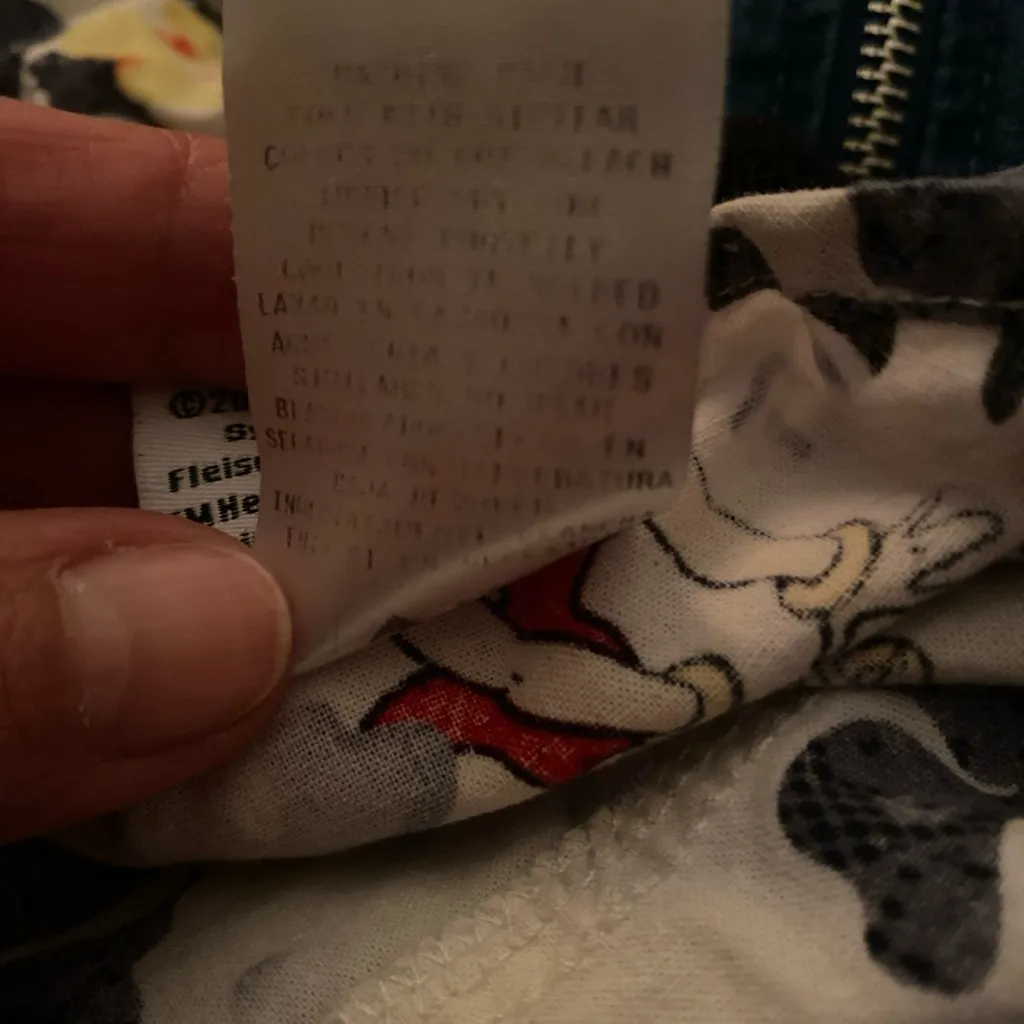 2011 Womens Betty Boop Smock Top Shirt XS Bust 34” Black White Floral Print - Image 5