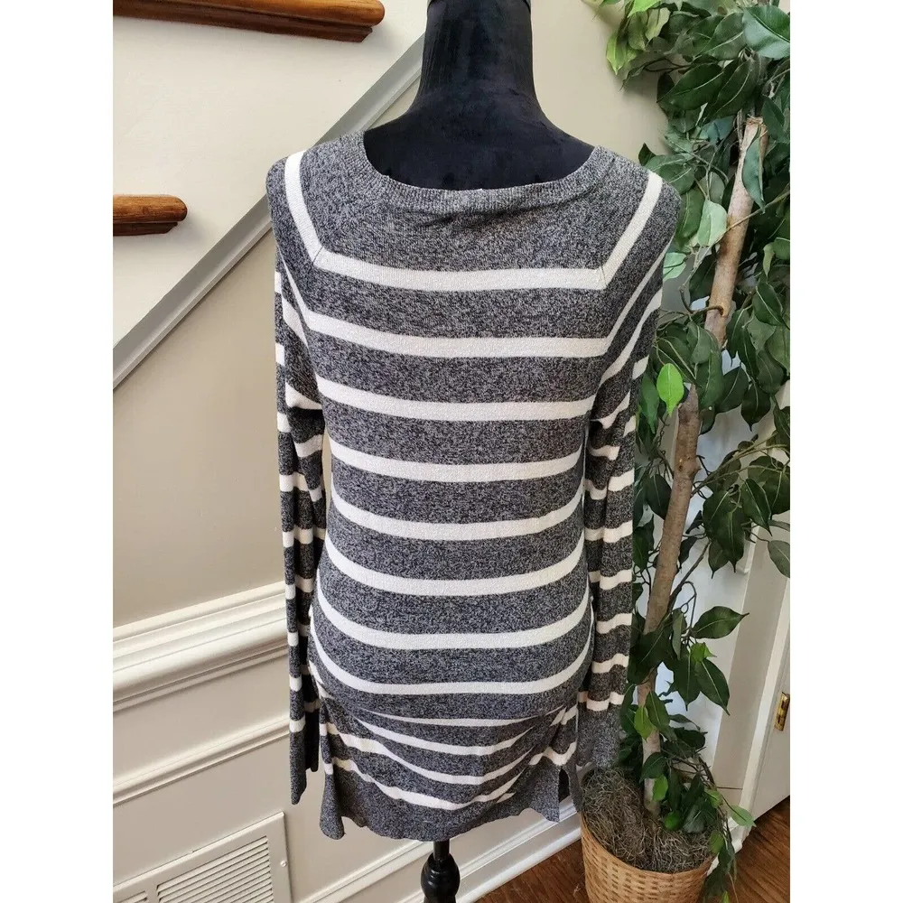 Liz Lange Maternity Women's Gray Round Neck Long Sleeve Knee Length Dress Size M - Image 7