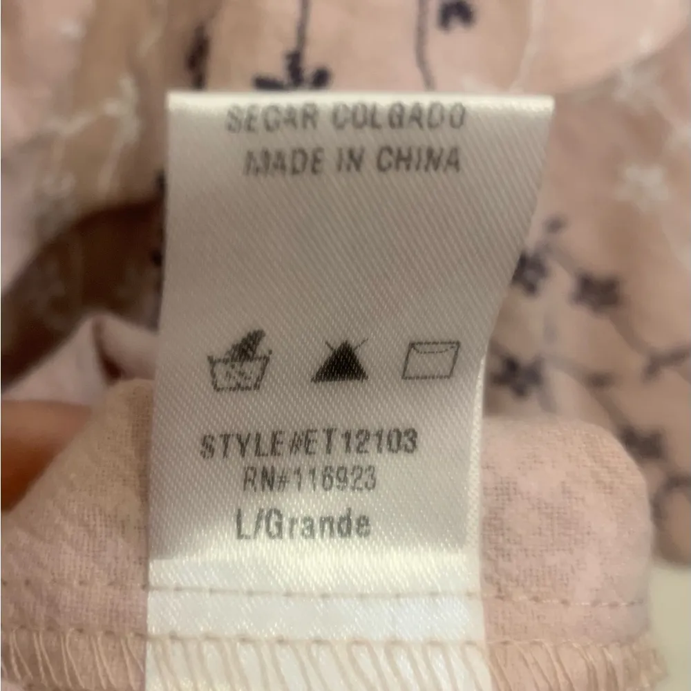 Pink Blush Off The Shoulder Ruffled Pink & Navy XL Blouse.                1886 - Image 6