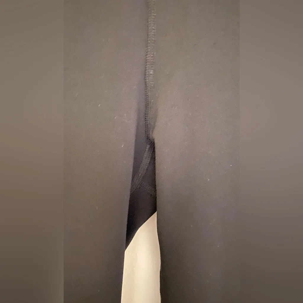 Aero Black and Gray Leopard Print Leggings Women’s Sz Large - Image 7