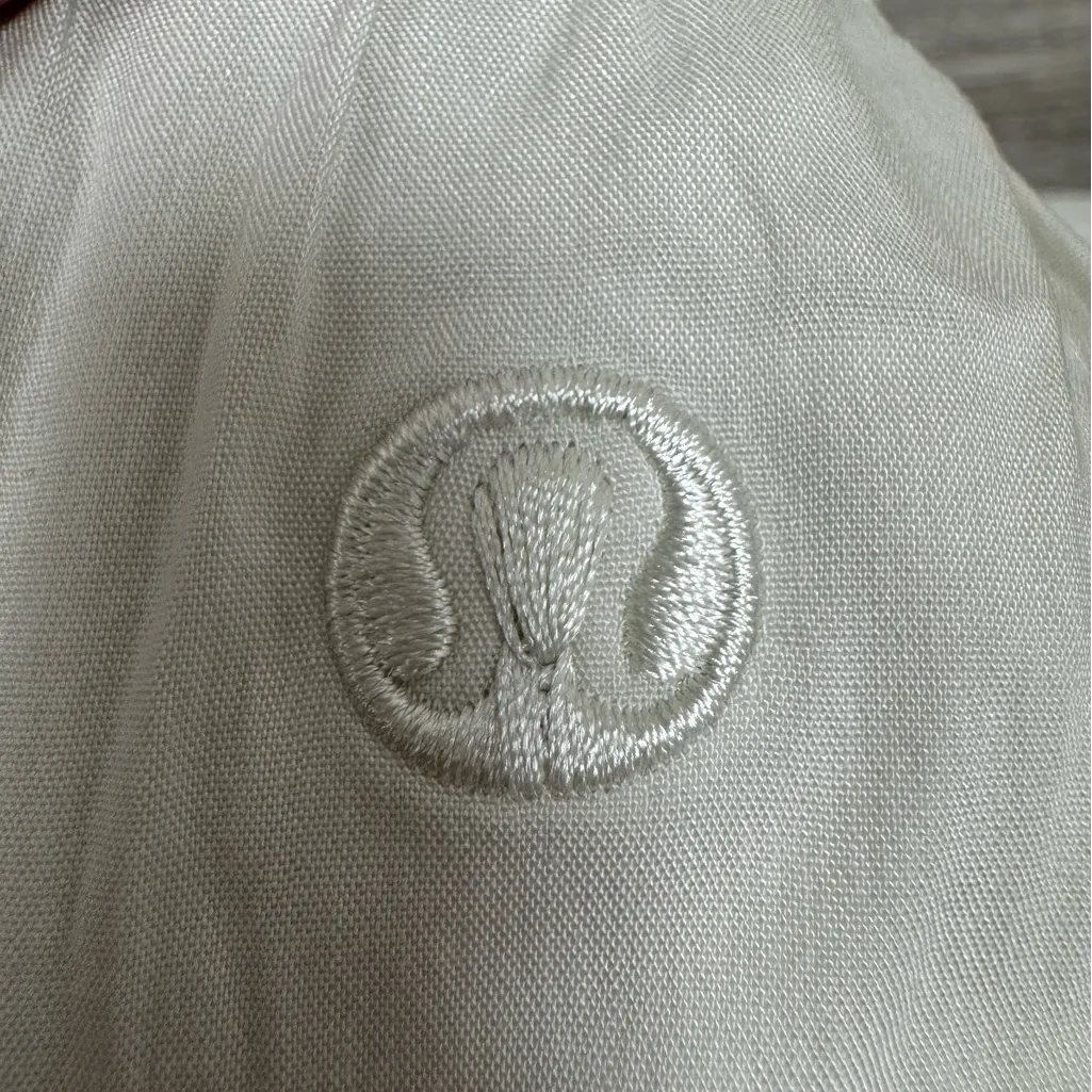 Lululemon Lightweight Adjustable Mid-Rise Cargo Pant In Bone - Image 4