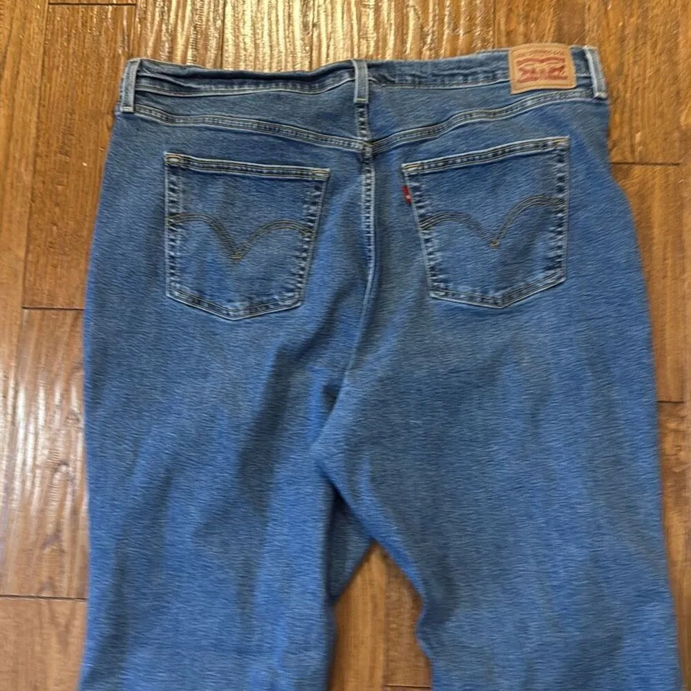 Levi's Levi’s ribcage bootcut button fly jeans medium wash 24w - Image 13