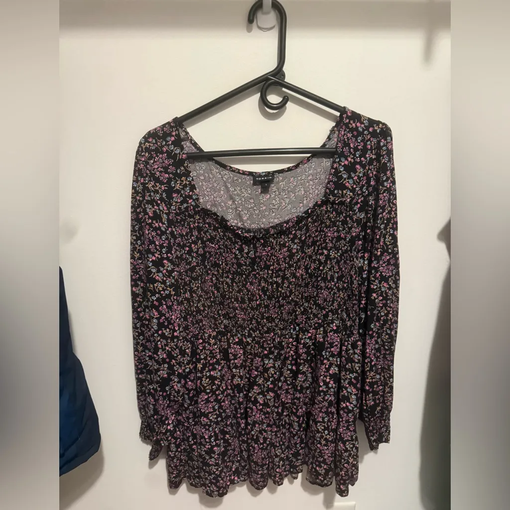 Torrid size 3 smocked floral top - Image 6