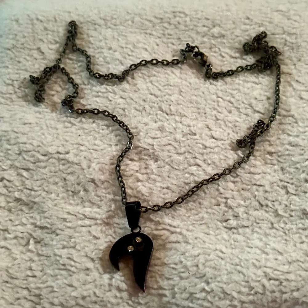Black Necklace - Image 4