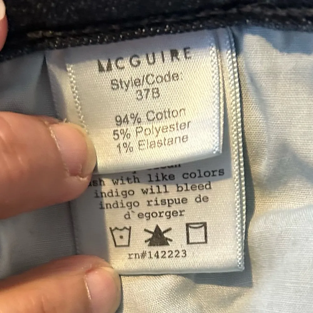 High Rise Dark Wash Skinny Jeans Size 28. - Image 6