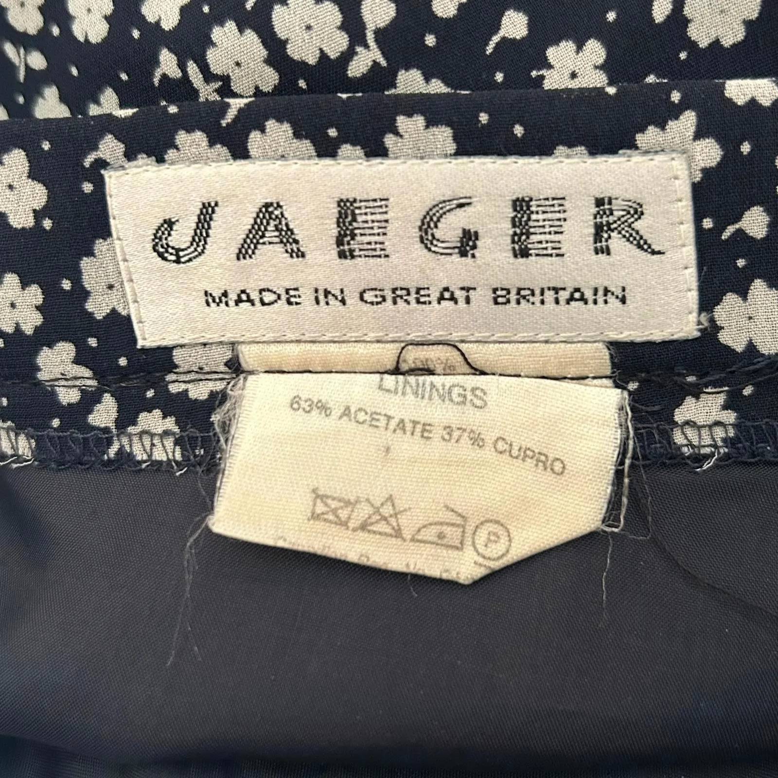Vintage Jaeger Skirt Sz 14 Navy Blue & White Floral Maxi Cottagecore - Image 5