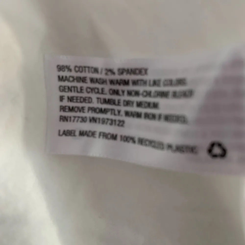 Women's Long Sleeve Oversized
Button-Down Boyfriend Shirt - NWT Sz XS - Image 6