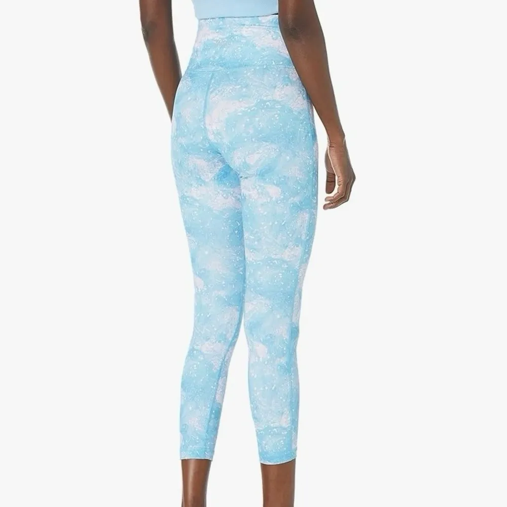 NWT Juicy Couture Sport Aurora High Waist Crossover 7/8 Leggings - Image 2