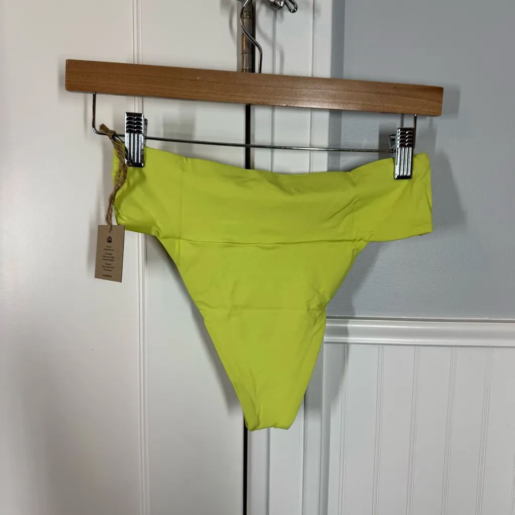 Free People x Toast Swim Signature Banded Waist Bottom Daiquiri green size small - Image 4