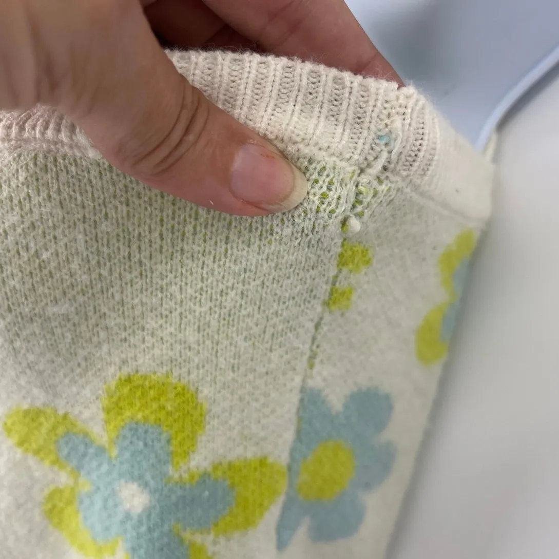 Witty Fox Cropped Floral Y2K Women Top Sz S Cottagecore 70s Hippie Daisy Knit Blue - Image 7