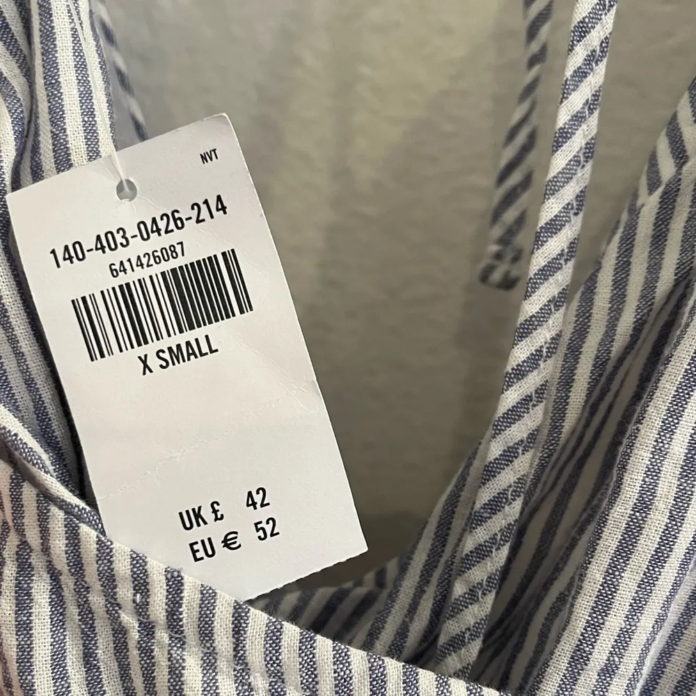 NWT Abercrombie & Fitch Striped Linen Wrap Top XS - Image 11