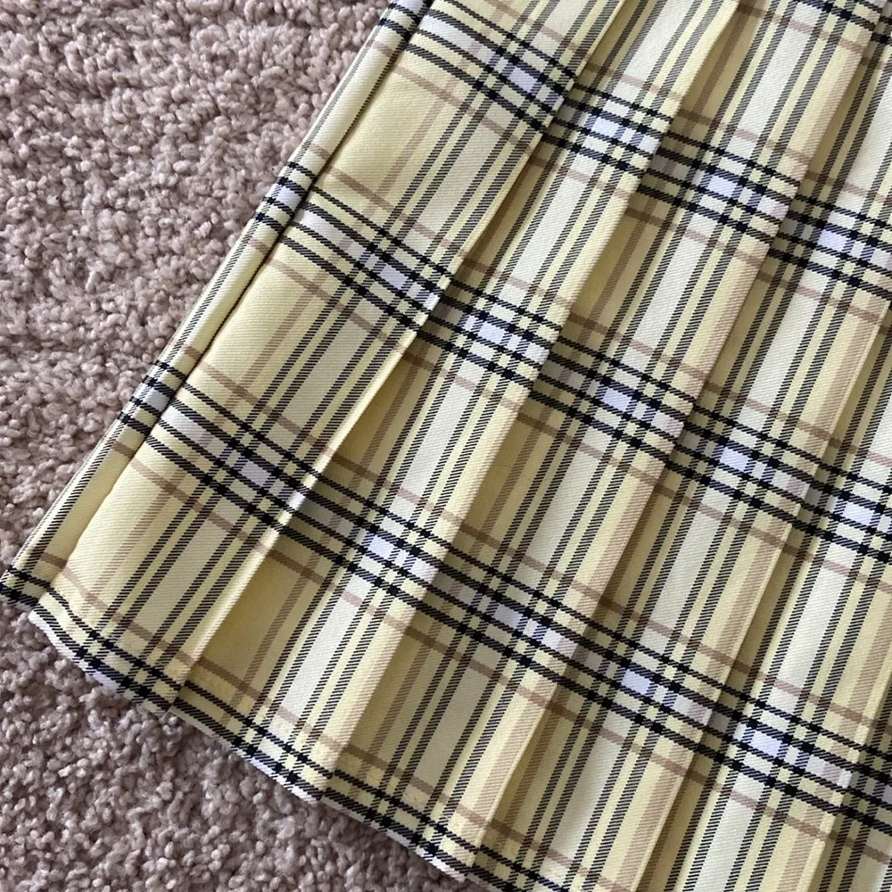 Yellow pleated tennis skirt. Xs - Image 3