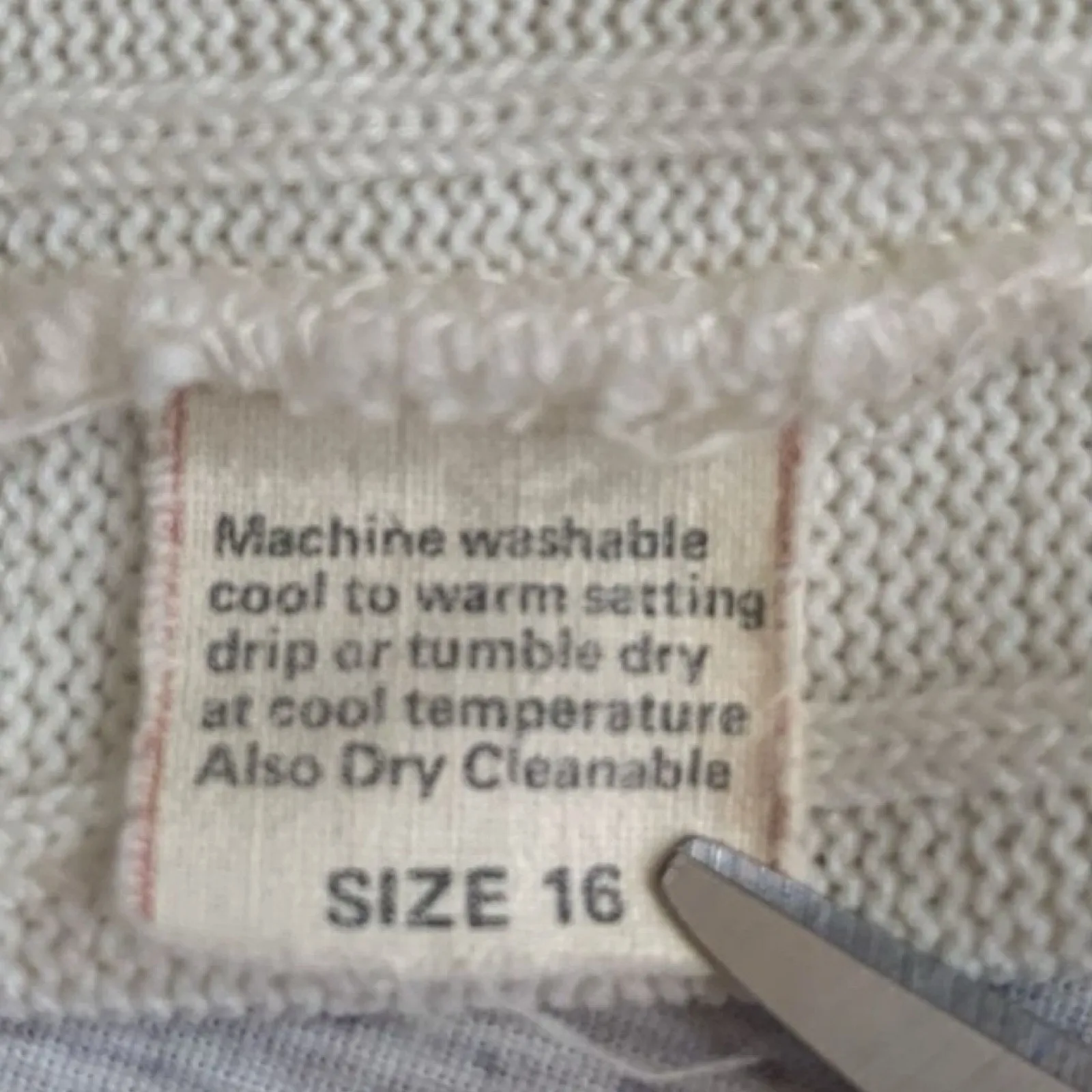 Vintage 70s Dalton Off White Knit Button Sweater Vest Sleeveless V Neck Pockets Size M - Image 7