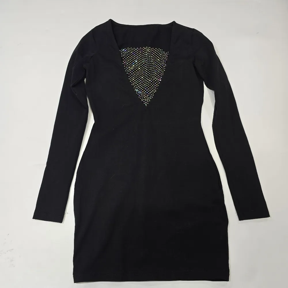 Superdown Maris Deep V Mini Dress in Black   Xs or s - Image 3
