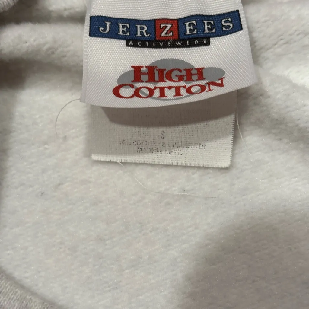 Gray vintage crewneck Tiki's Grill & Bar Sweatshirt Small - Image 8