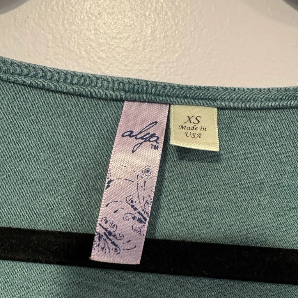 Blue tie front Alya‎ bell sleeve shirt - Image 3