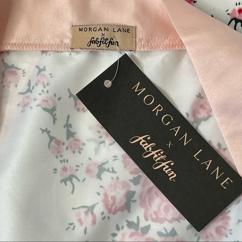 NWT Morgan Lane Robe Allie Satin Robe in White Floral Wedding Bride - Image 8