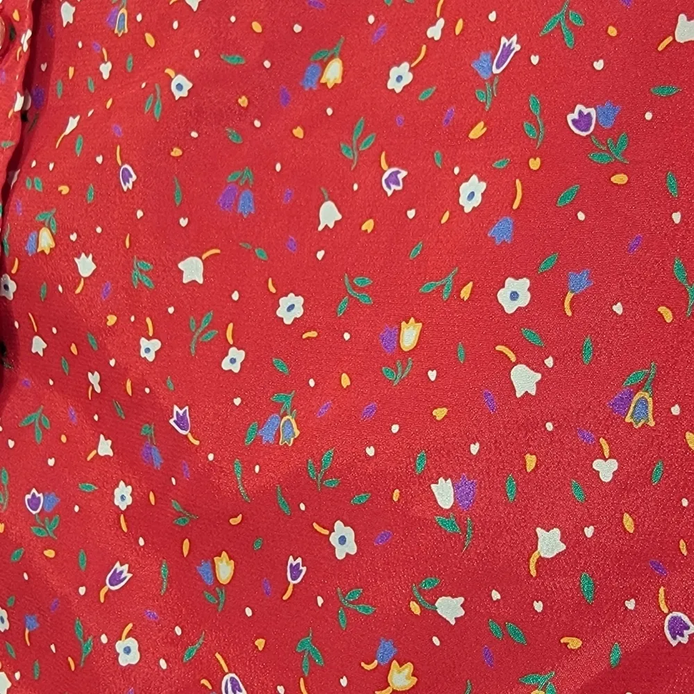 The Villager VTG Red Mini Floral Print Button Down Long Sleeve Women's Size 16 - Image 8