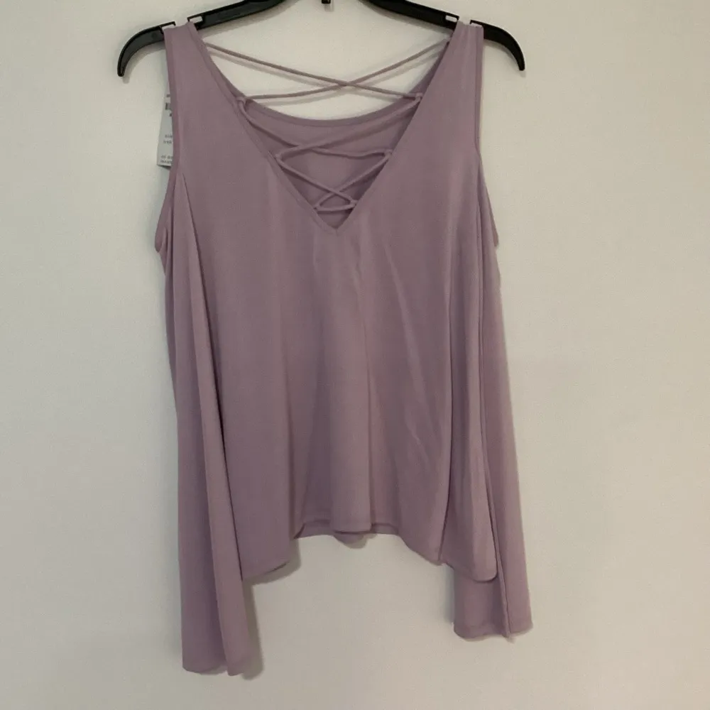 Hollister Cold Shoulder Top - Image 3