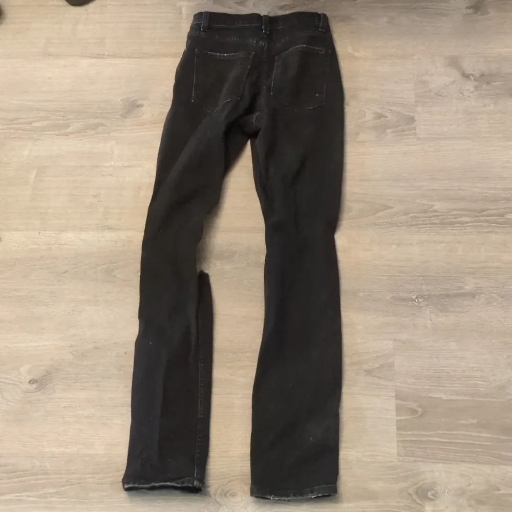 Revice black distressed skinny jeans size 25 - Image 6