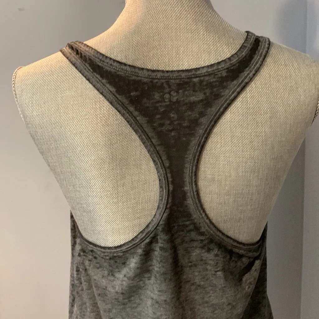 Racerback workout shirt - Image 3