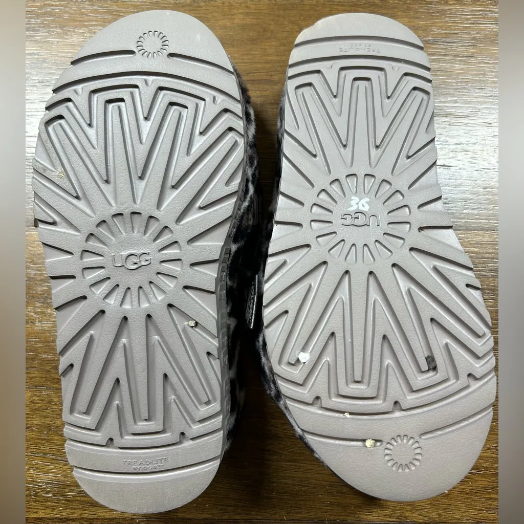 UGG Women’s Size 6 Fluffita Panther Print Slippers Slides Platform Sandals - Image 6