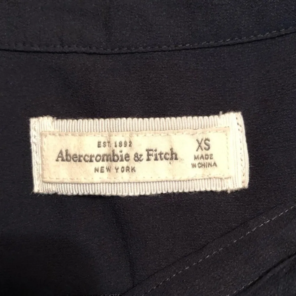 Abercrombie & Fitch Top Beaded Beaded Sheer Back High Low Navy Blue XS Party Mod - Image 14