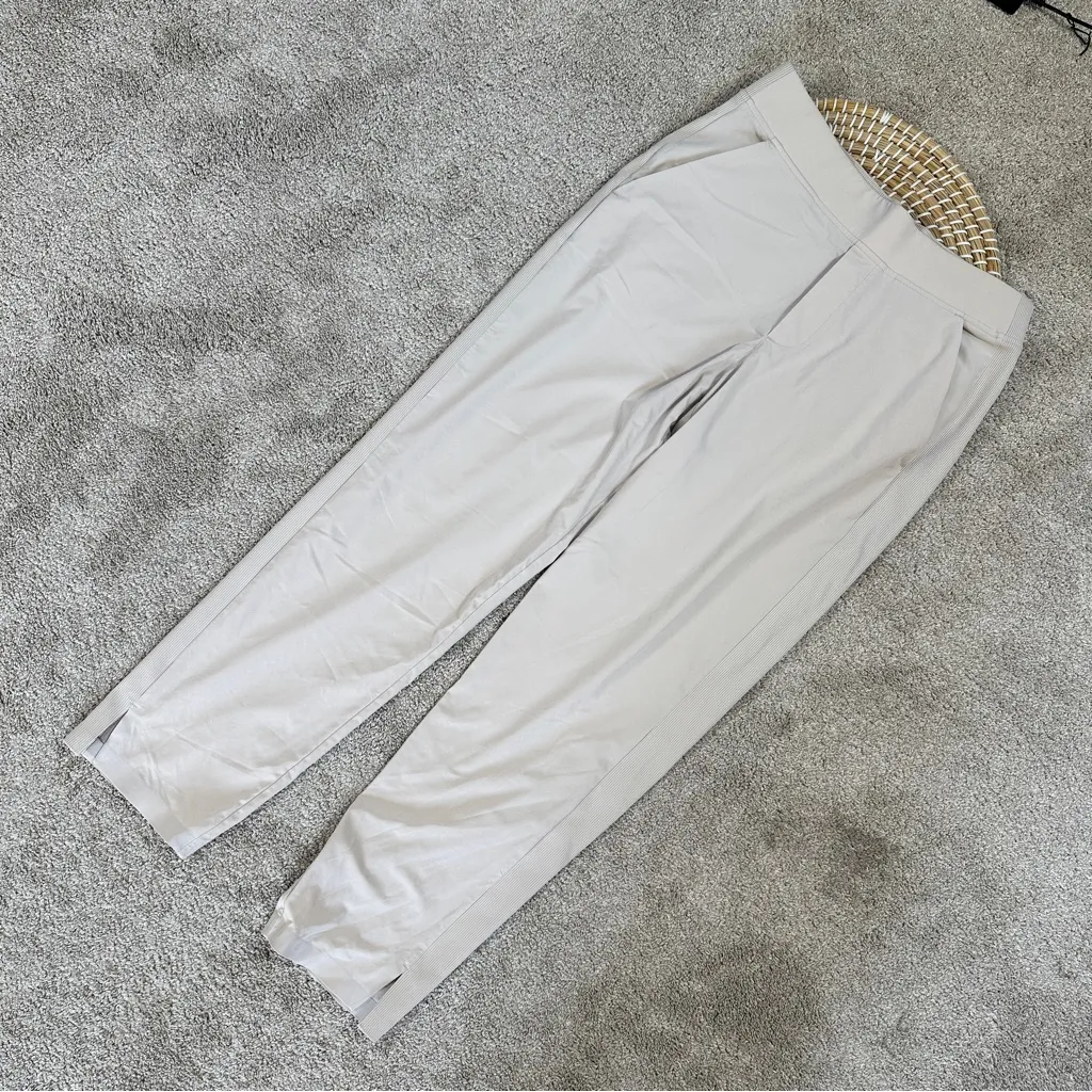 Athleta Women’s Brooklyn Mid Rise Ankle Pants Pull On UPF 40+ in Abalone Grey 6 - Image 3