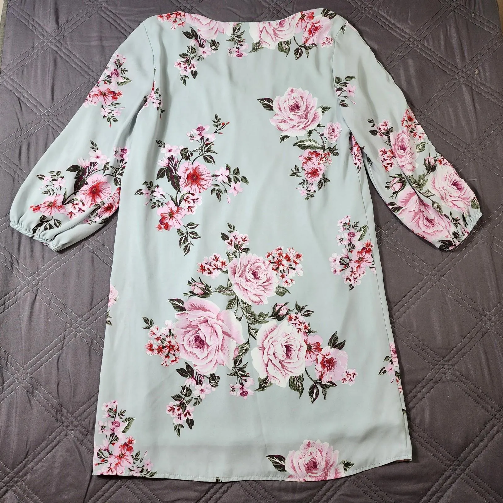 Everly Light Blue Floral Long Sleeve Sheath Dress V-Neck Sz Small Chic Coquette - Image 2