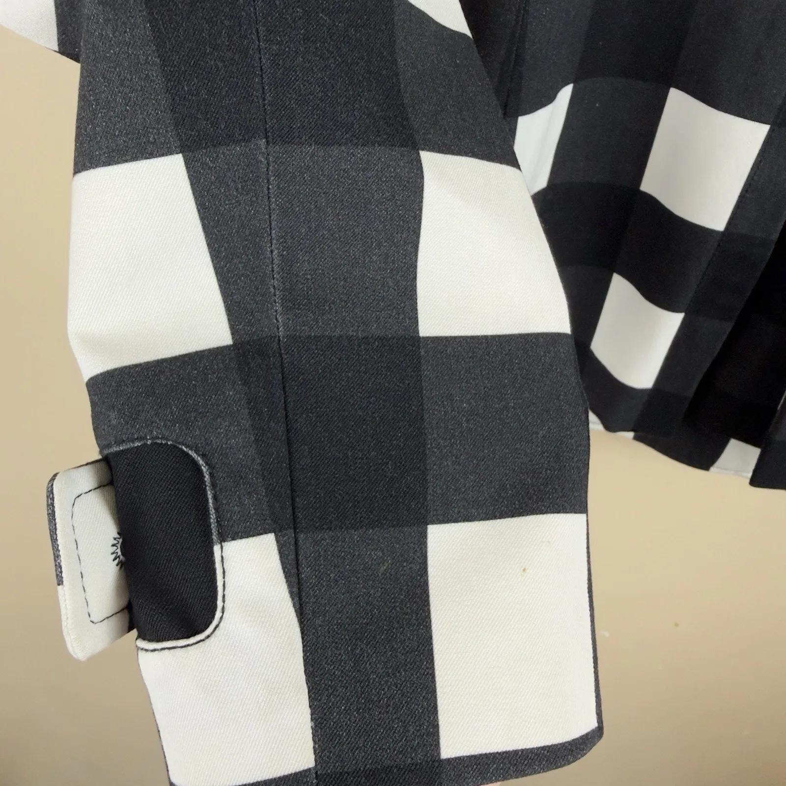 Banana Republic Women’s Plaid Black/White Double-Breasted Pea Coat Size S - Image 9