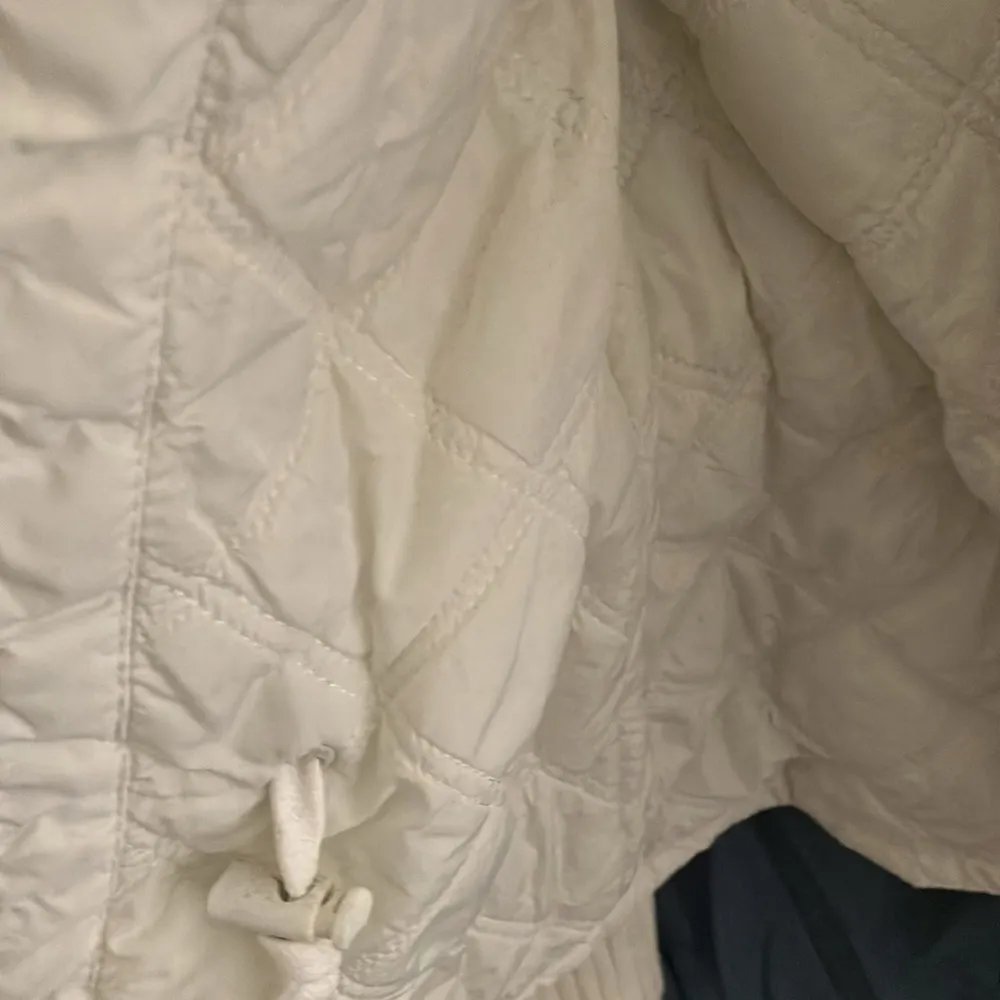 American Eagle Outfittters: Ivory Wind resistant belted Jacket- lightweight- XS - Image 11