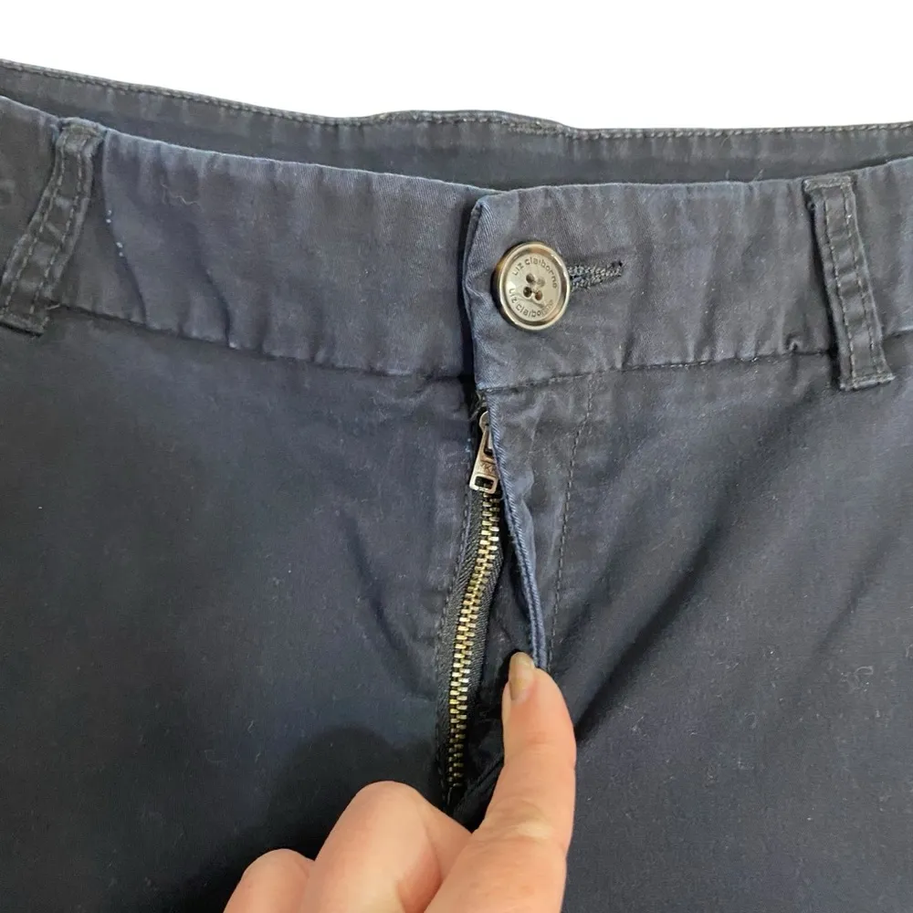 LIZ CLAIBORNE Shorts Black Size 12 Cotton Flat Front Neutral Pockets - Image 8