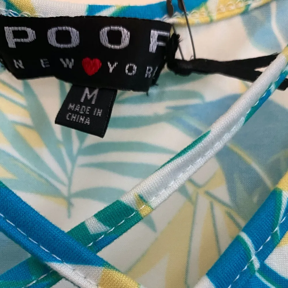 Poof tropical print tie front strappy tank top M - Image 5