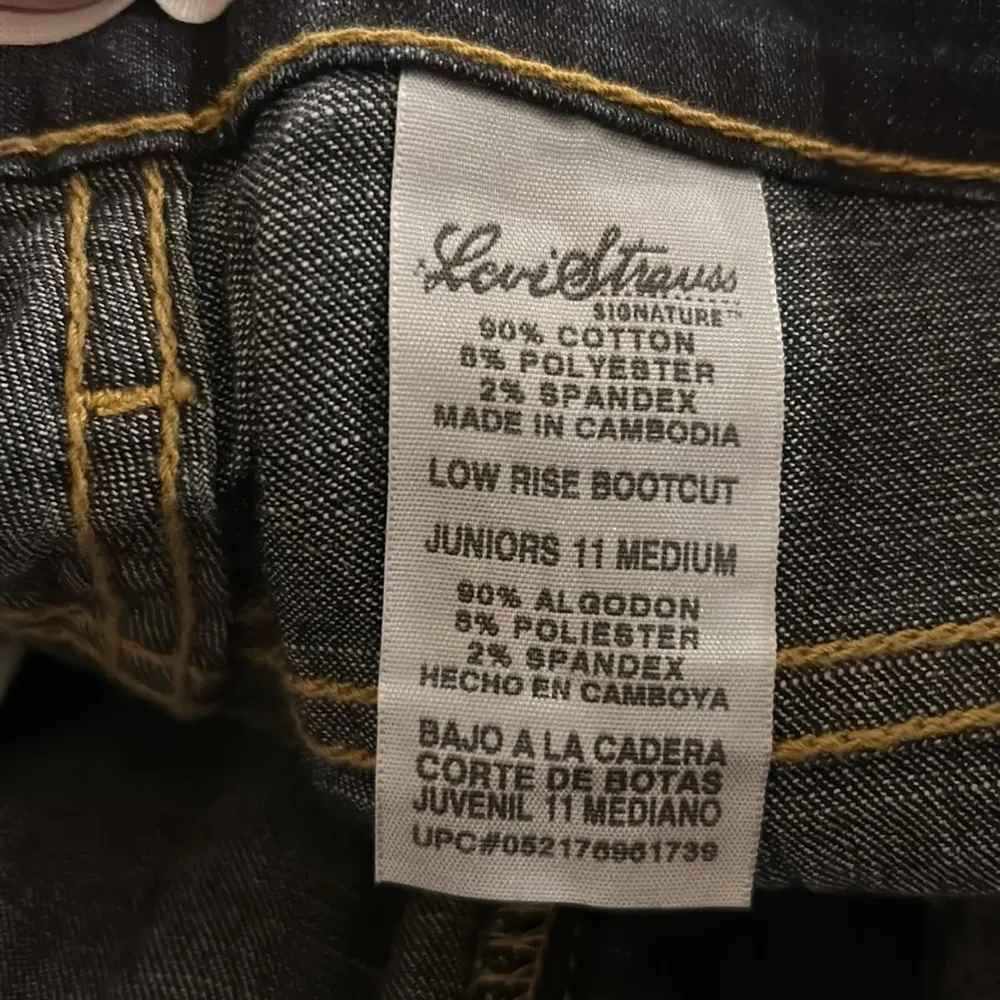 Levi Strauss Signature Jeans 11 Juniors Lowrise Bootcut - Slim Fit - NWT - Image 8