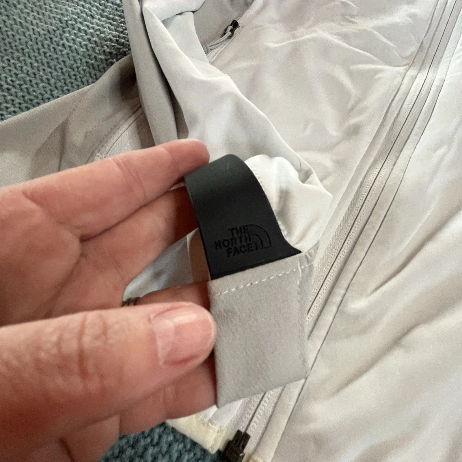 The North Face  Women's Soft Shell Jacket White Gray Size S Windstopper EUC - Image 6
