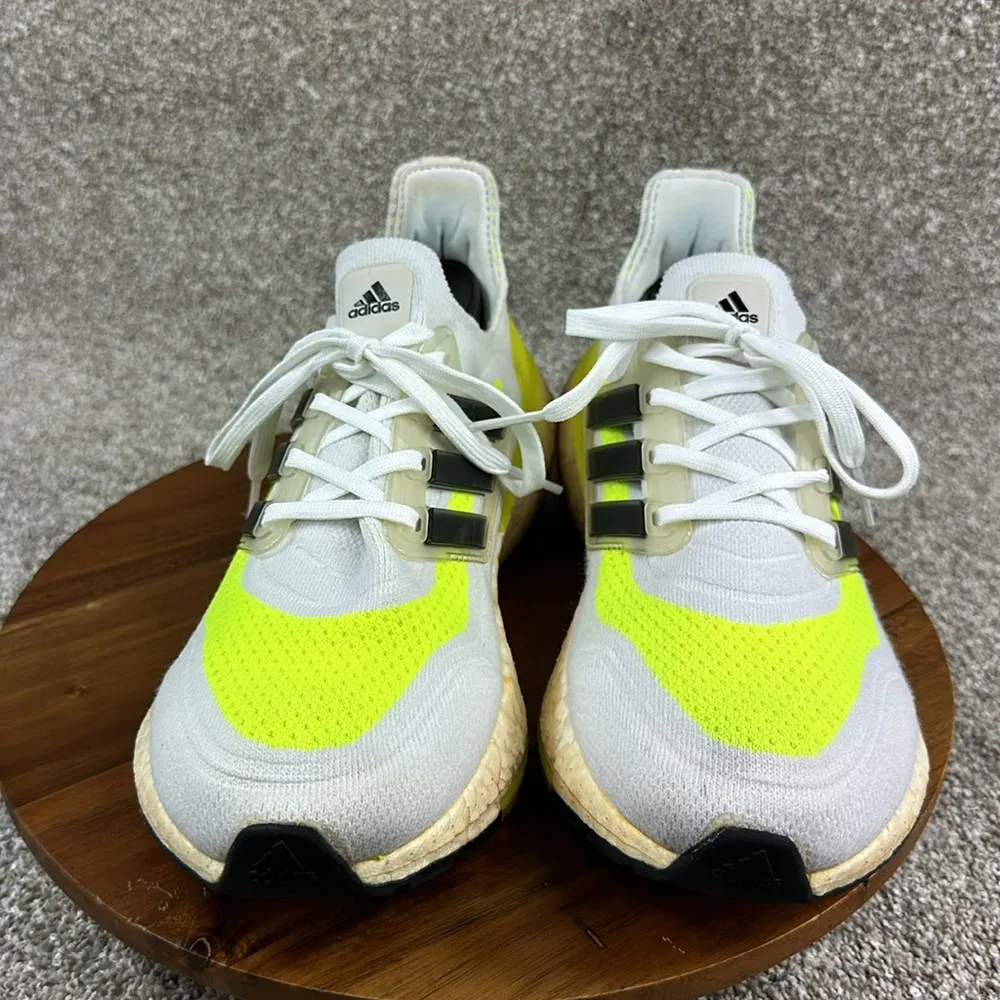 Adidas ultraboost women’s size 9.5 - Image 2