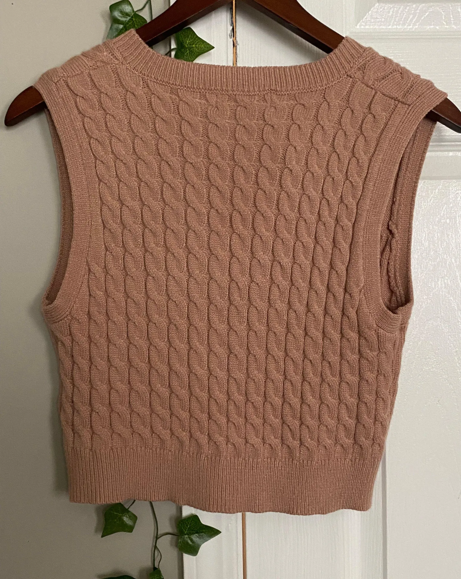 Hazel Moon Sweater vest - Image 6