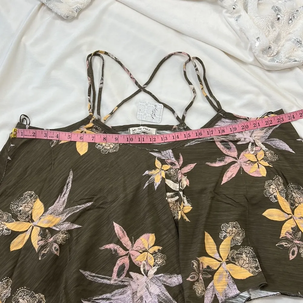 FP we the free tank top army green with pastel floral print size L NWT - Image 7