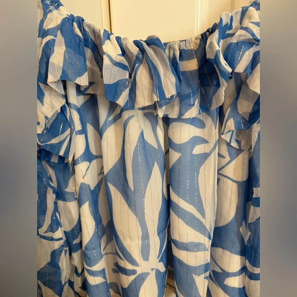 Marie Oliver Blue and White Floral Ruffle Blouse size Small - Image 8