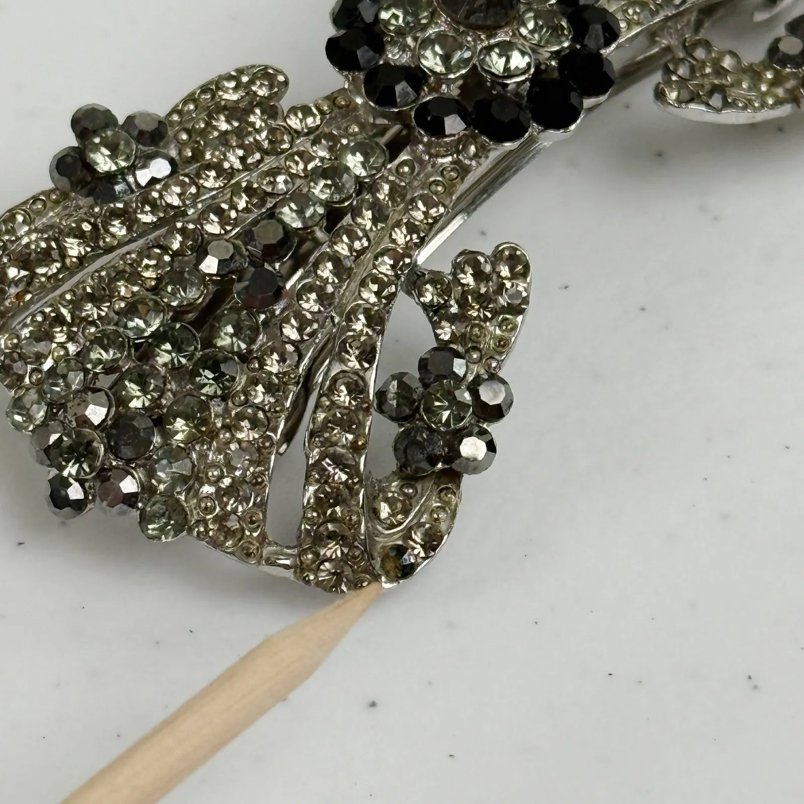 Vintage Rhinestone Bow Hair Barrette Silver Tone Crystal Floral Design - Image 6