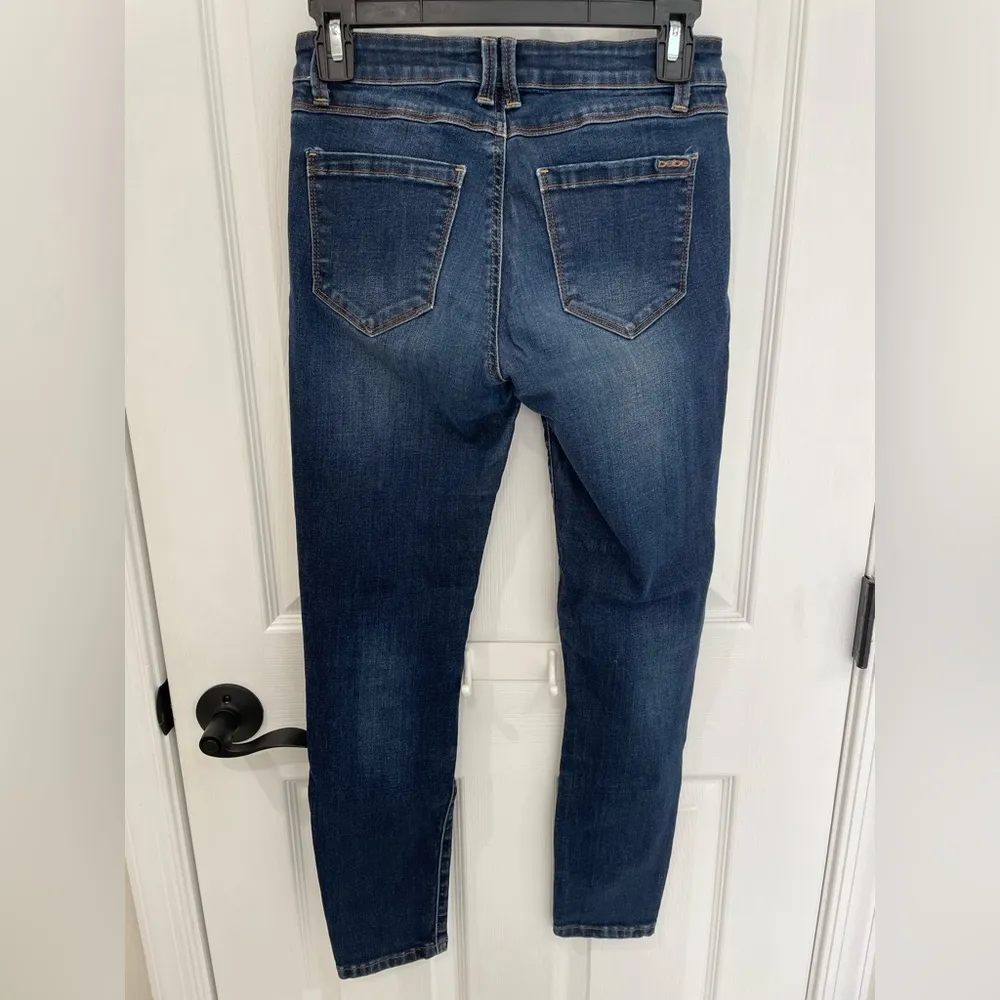 Bebe Deconstructed Ripped Medium Wash Skinny Jeans Women’s Size 27 - Image 2