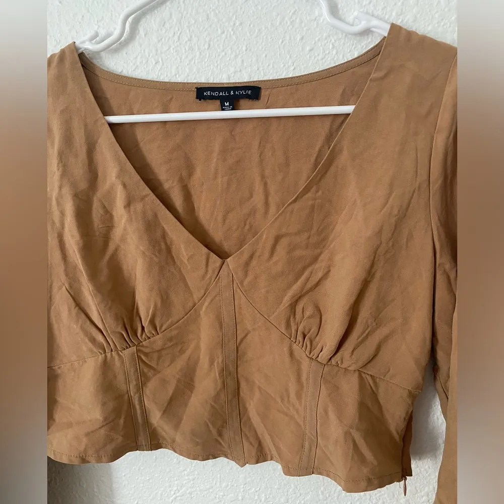 Kendall & Kylie brown tan long sleeve cropped corset blouse size M / S - Image 3