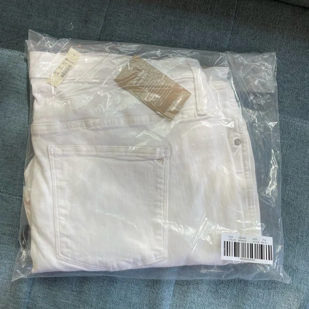 Madewell 10” High Rise Skinny Button Fly Raw Hem Skinny Jeans Size 36P - Image 2