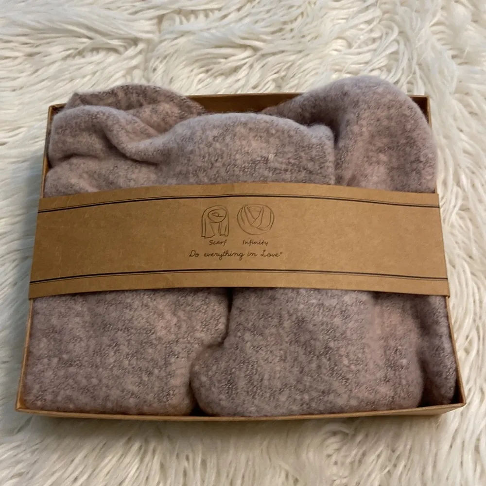 SCARF/INFINITY brand new see all photos - Image 5